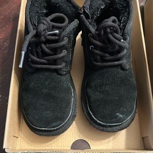 Kids Neumel || Black Uggs